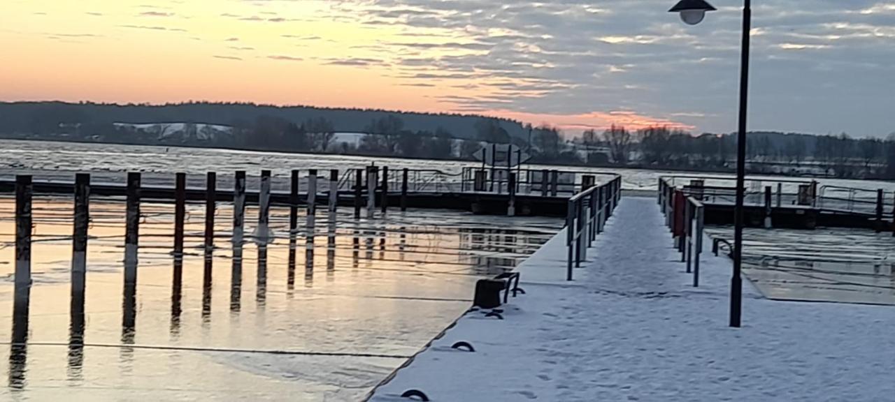 Aparthotel Müritz Seeromantik Sietow Dorf Exterior foto